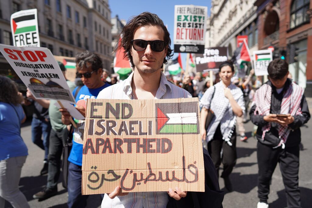 Let's End Israeli Apartheid (52080839992).jpg