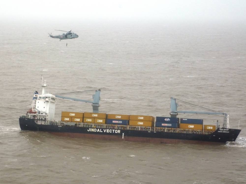 An Indian Navy Seaking carrying out the search and rescue operation of the MV Jindal Kamakshi.JPG